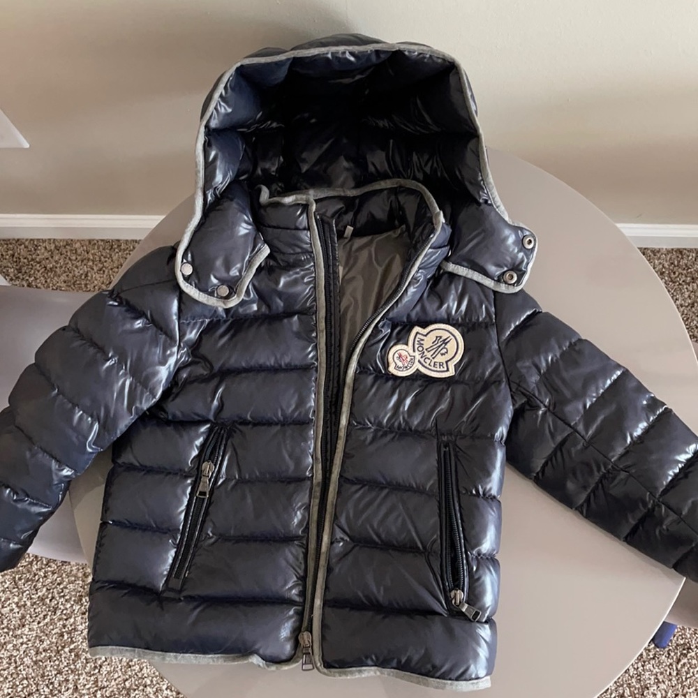 AUTHENTIC MONCLER SHORT DOWN COAT